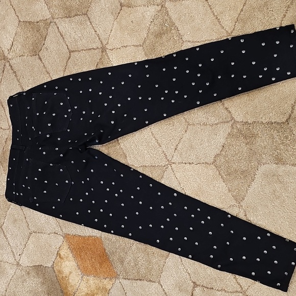 GAP Black Skinny Jeans with Classic Style - Picture 2 of 3